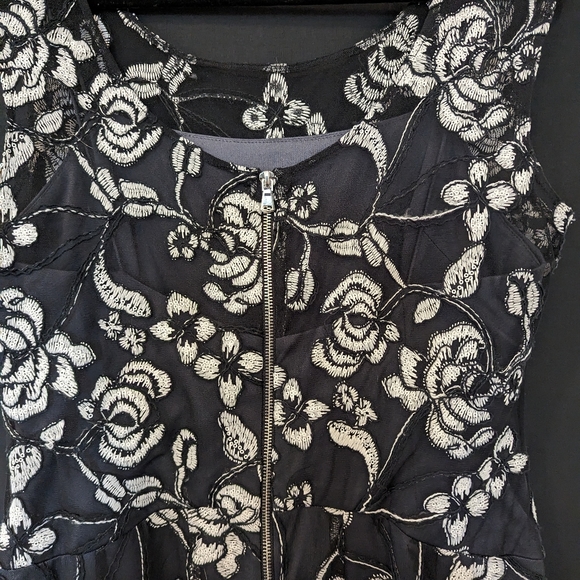 Dress, Vera Wang, Size 12, Navy Blue - Picture 5 of 5